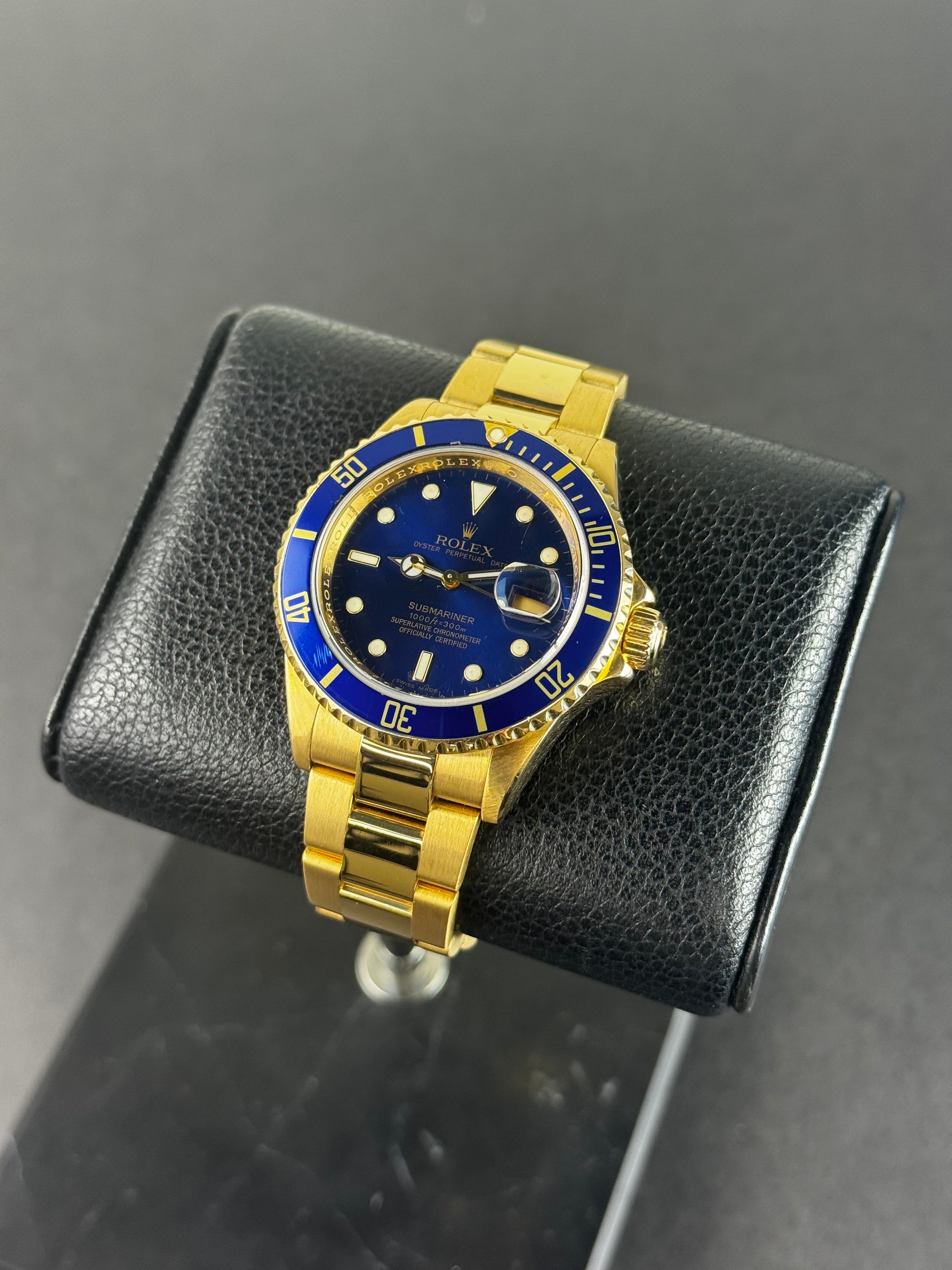 Rolex Submariner Date 18kt Yellow Gold Blue