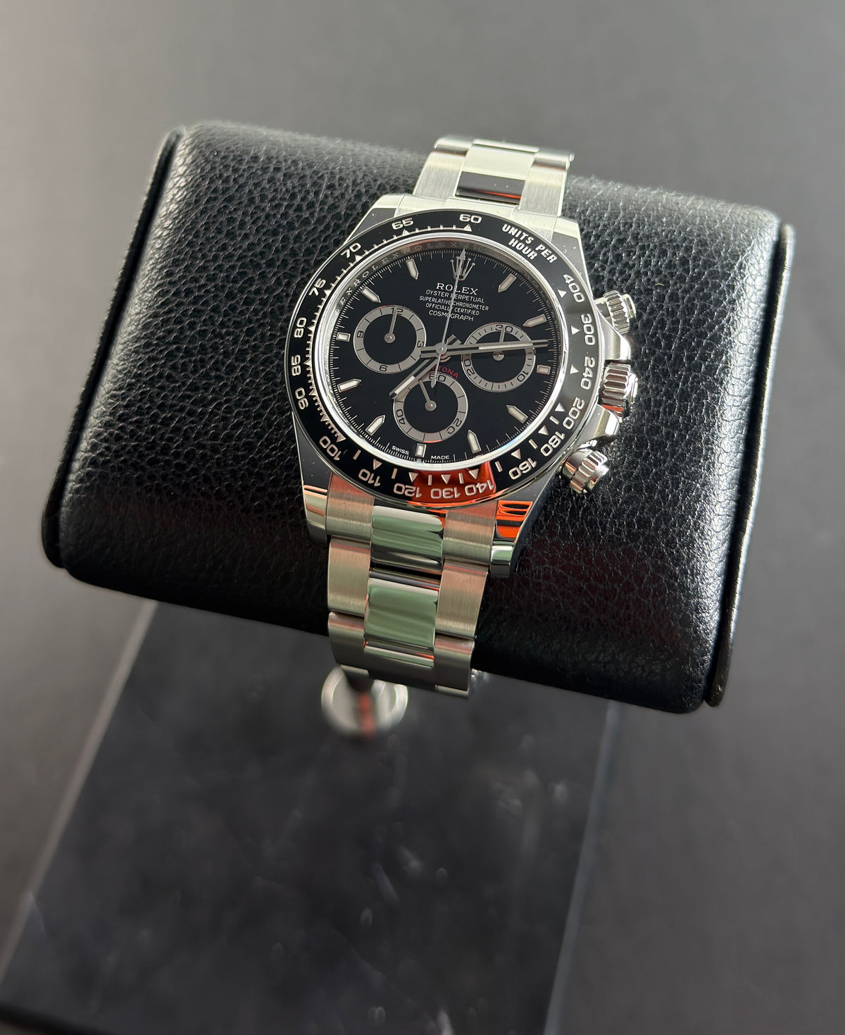 Rolex Cosmograph Daytona in Oystersteel with a black dial and black Cerachrom bezel
