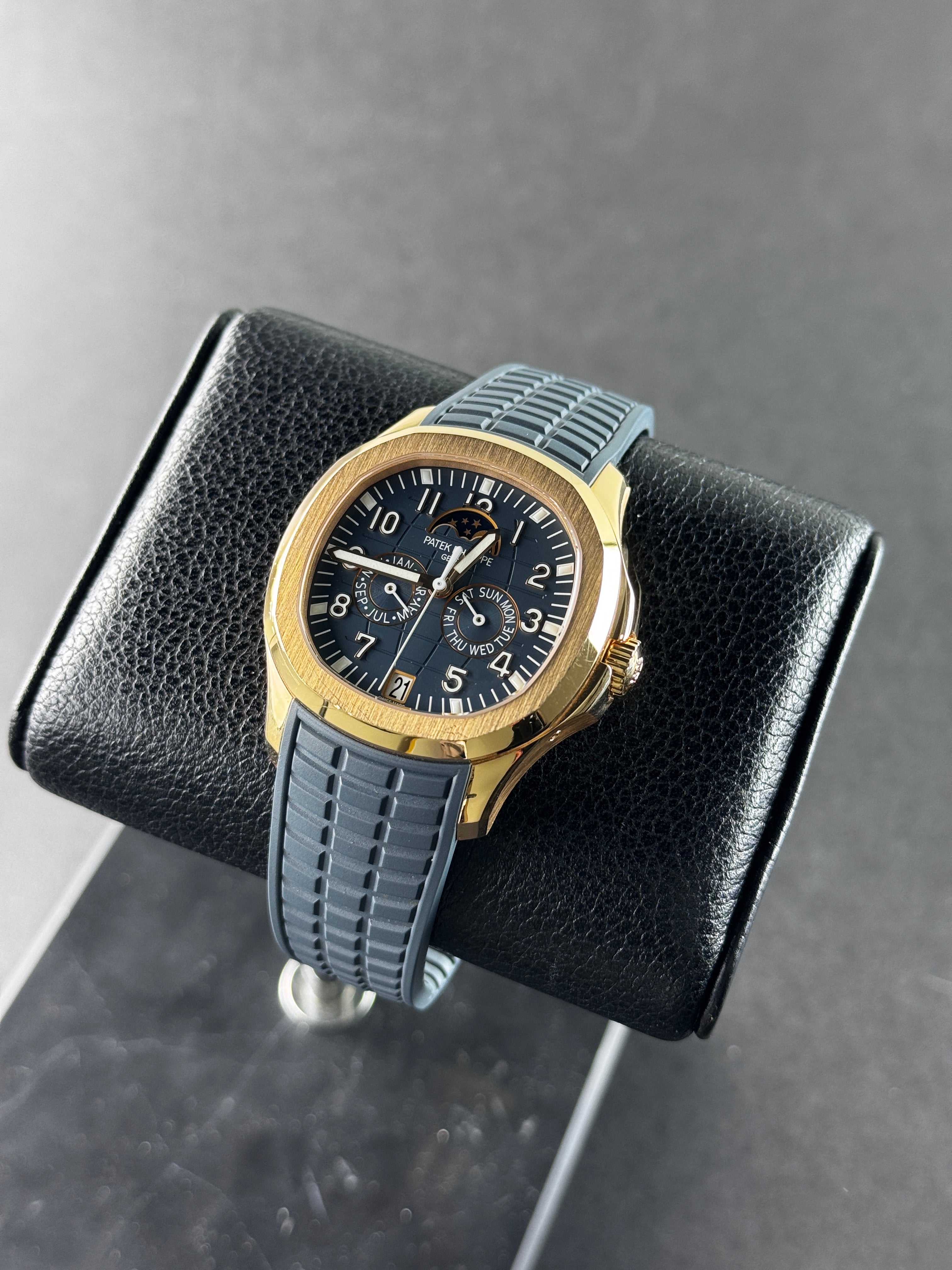 Patek Philippe 40mm Aquanaut Luce