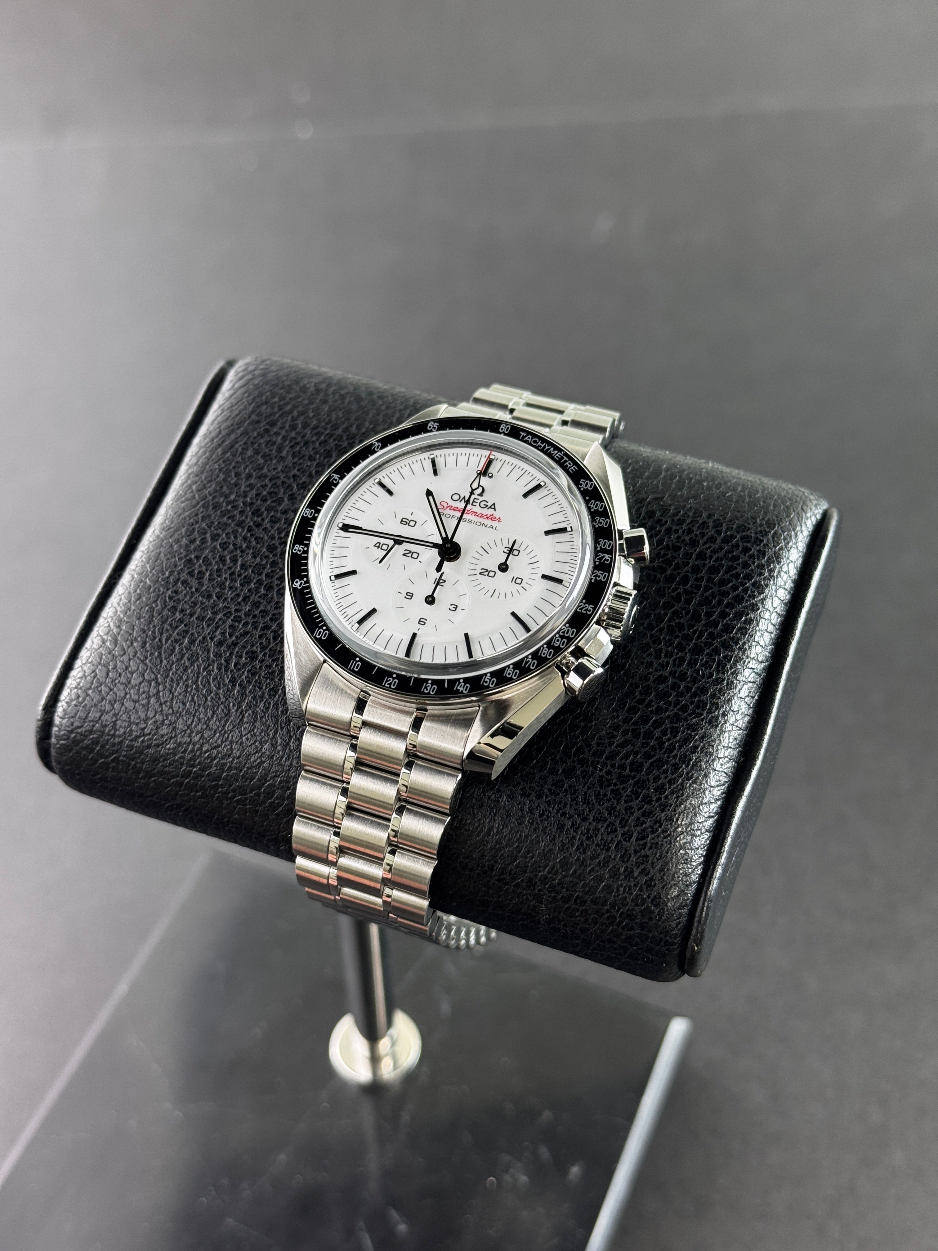 Omega Speedmaster Professional Moonwatch White Dial