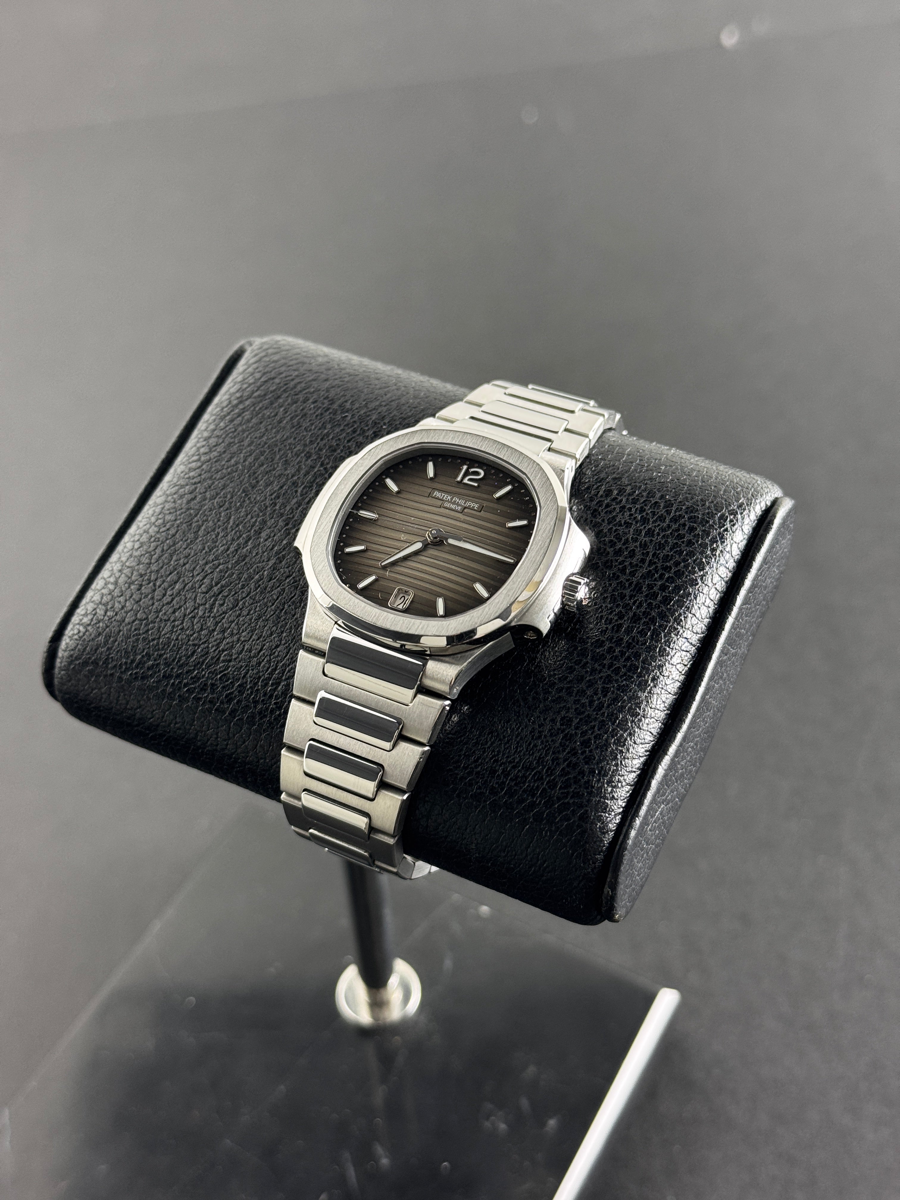 Patek Philippe Nautilus 7118/1A