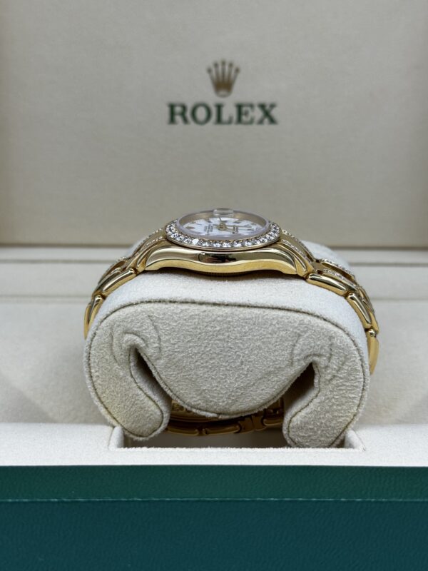 Rolex Pearl Master Lady Yellow Gold 69298 – Image 6