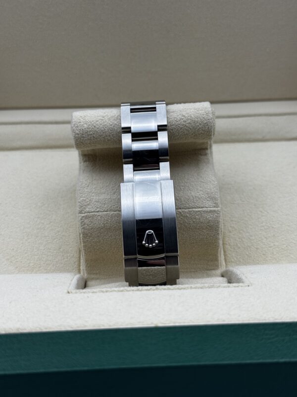 Rolex Datejust 41 Black Diam Marker - 126334 – Image 3