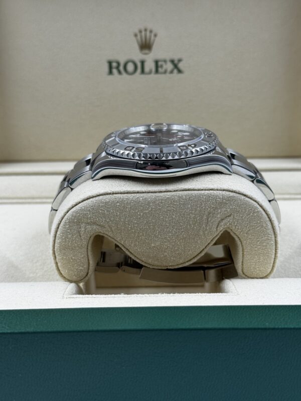 Rolex Yacht-Master 40 Blue SS - 116622 – Image 4