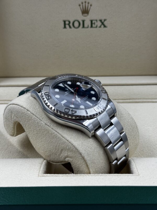 Rolex Yacht-Master 40 Blue SS - 116622 – Image 5