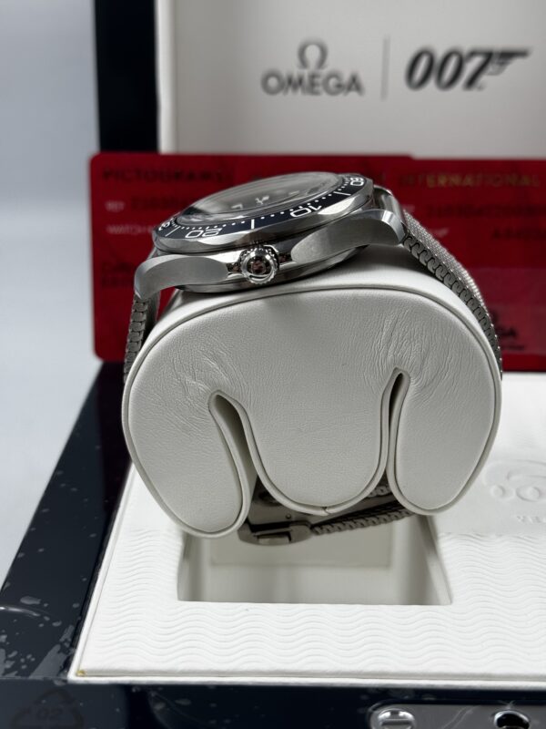 Omega Seamaster Bond 007 60th Anniversary - Image 3