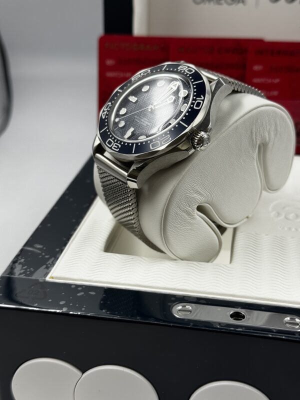 Omega Seamaster Bond 007 60th Anniversary - Image 6