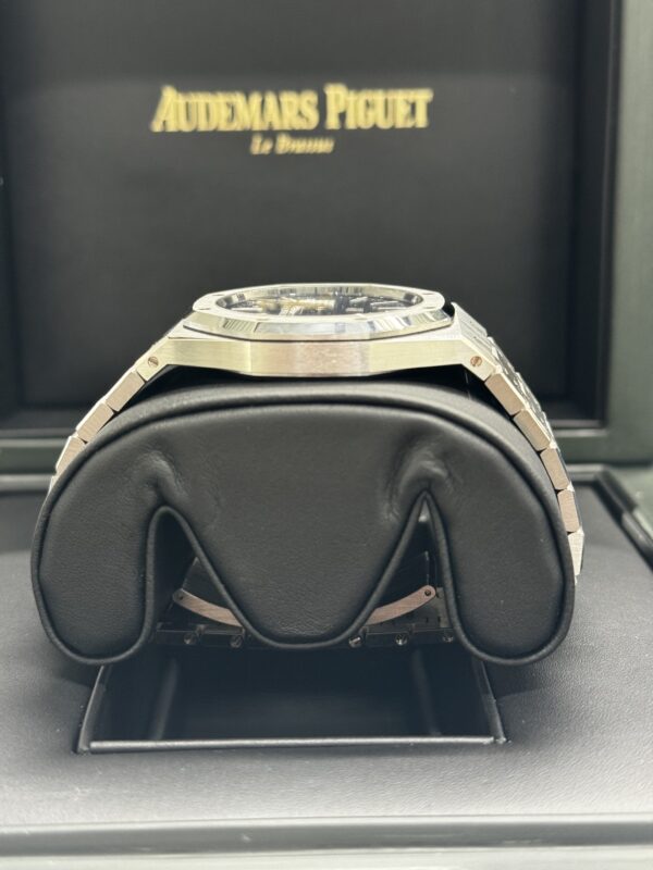Audemars Piguet Royal Oak JUMBO 16202st – Image 7