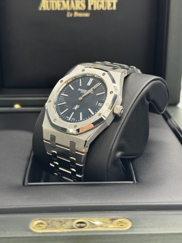 Audemars Piguet Royal Oak JUMBO 16202st – Image 2