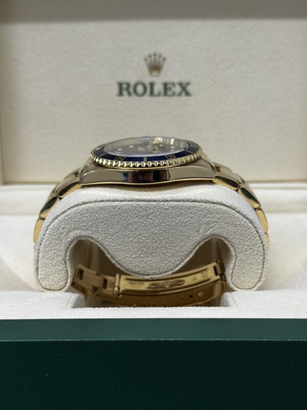 Rolex Submariner Date 18kt Yellow Gold Blue – Image 4