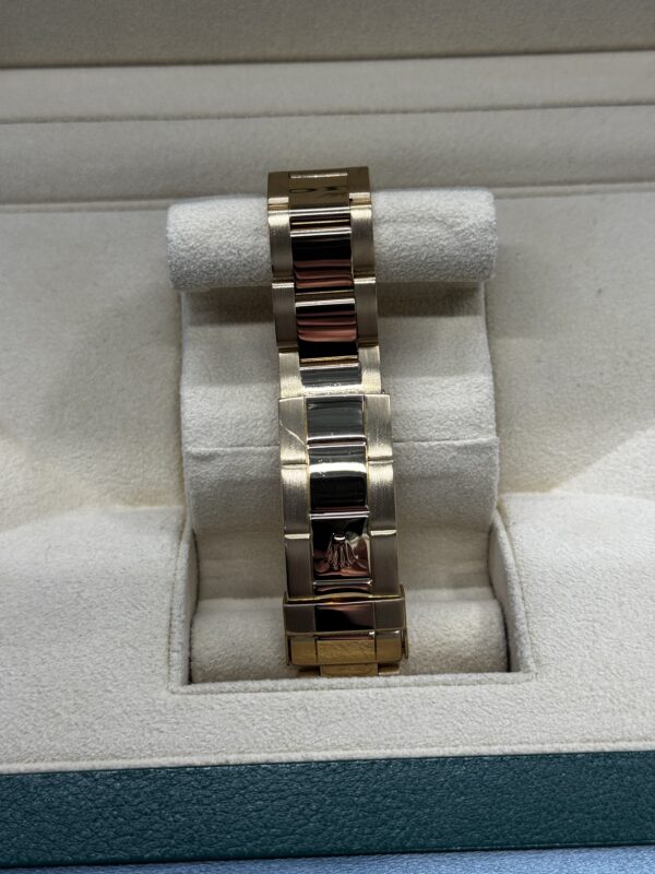 Rolex Submariner Date 18kt Yellow Gold Blue – Image 3