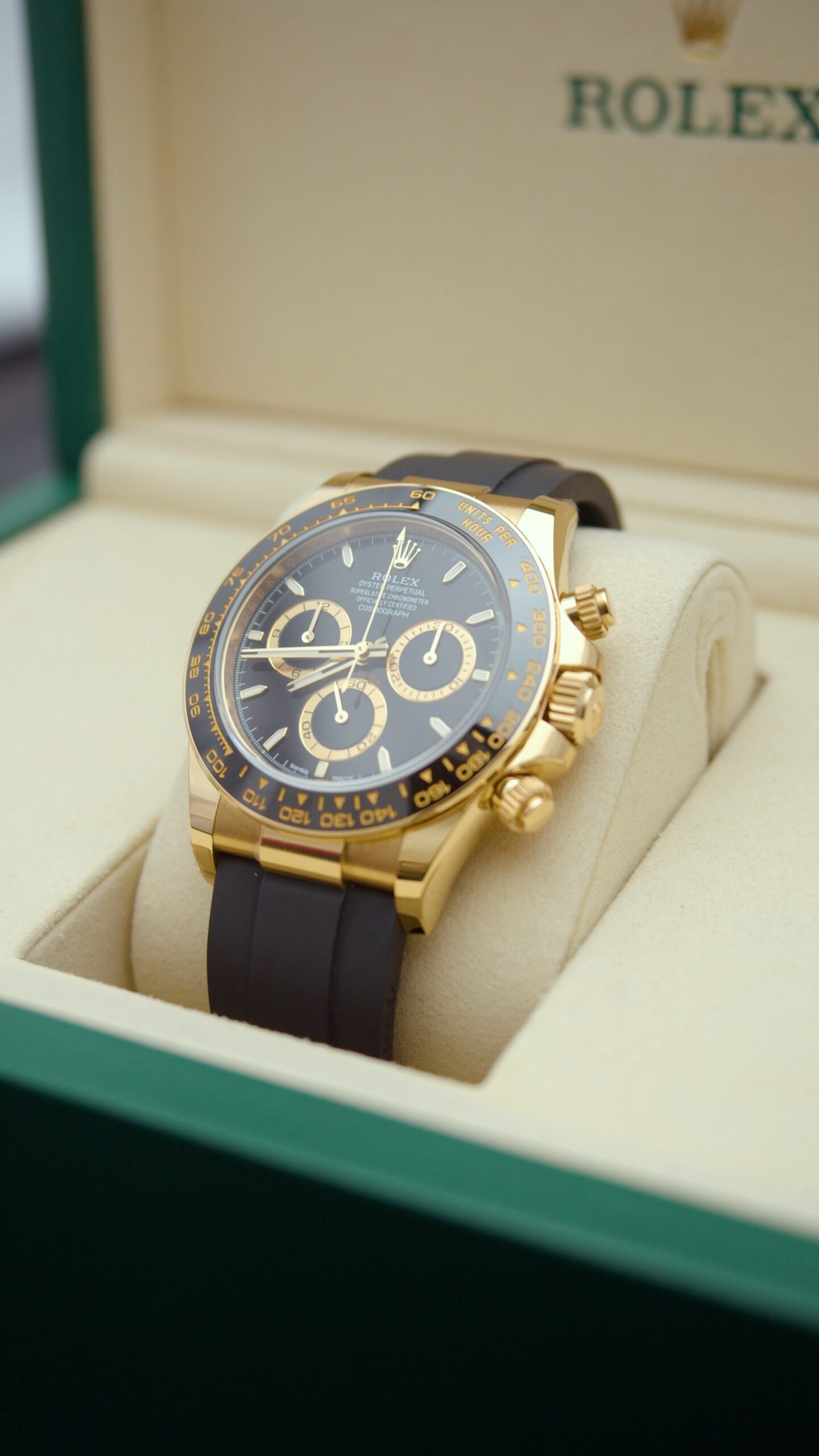 Rolex Daytona 18kt Yellow Gold Black Dial - 126518LN – Image 4