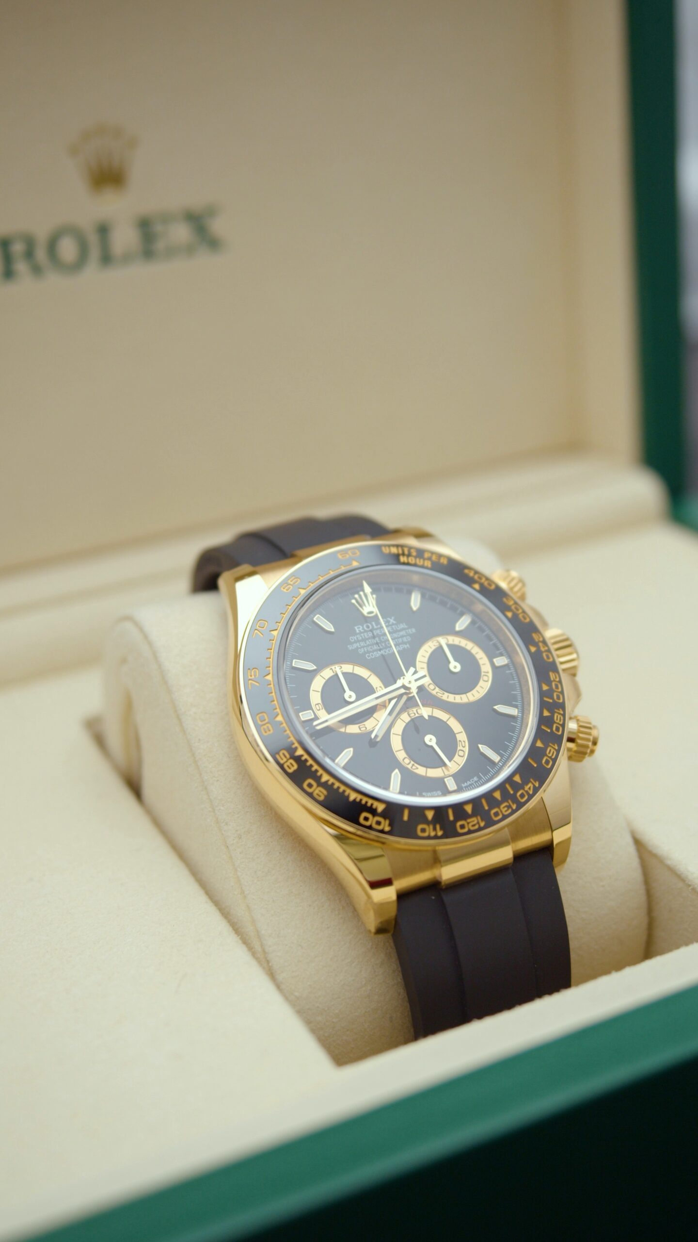 Rolex Daytona 18kt Yellow Gold Black Dial - 126518LN – Image 5