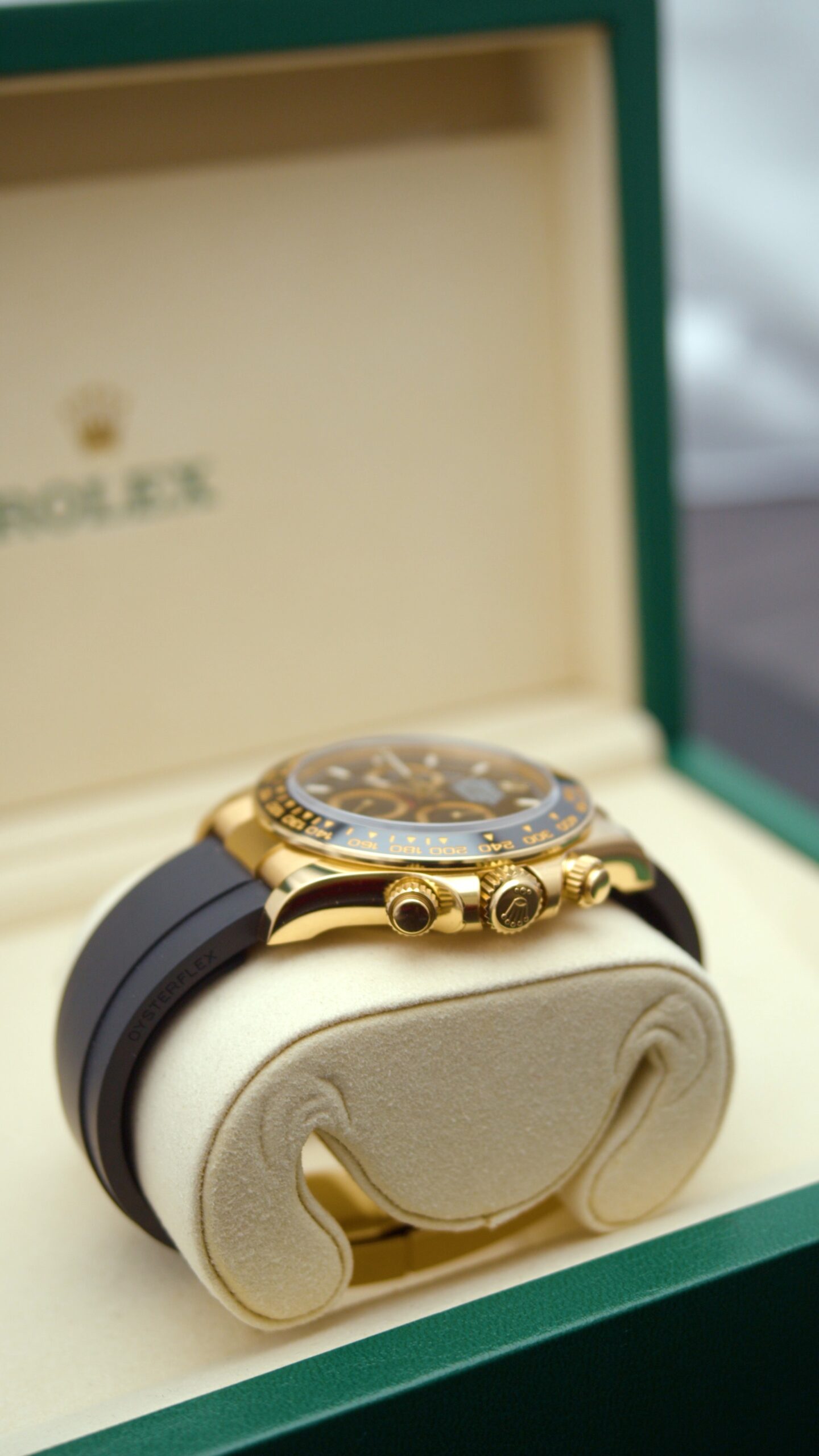 Rolex Daytona 18kt Yellow Gold Black Dial - 126518LN – Image 7