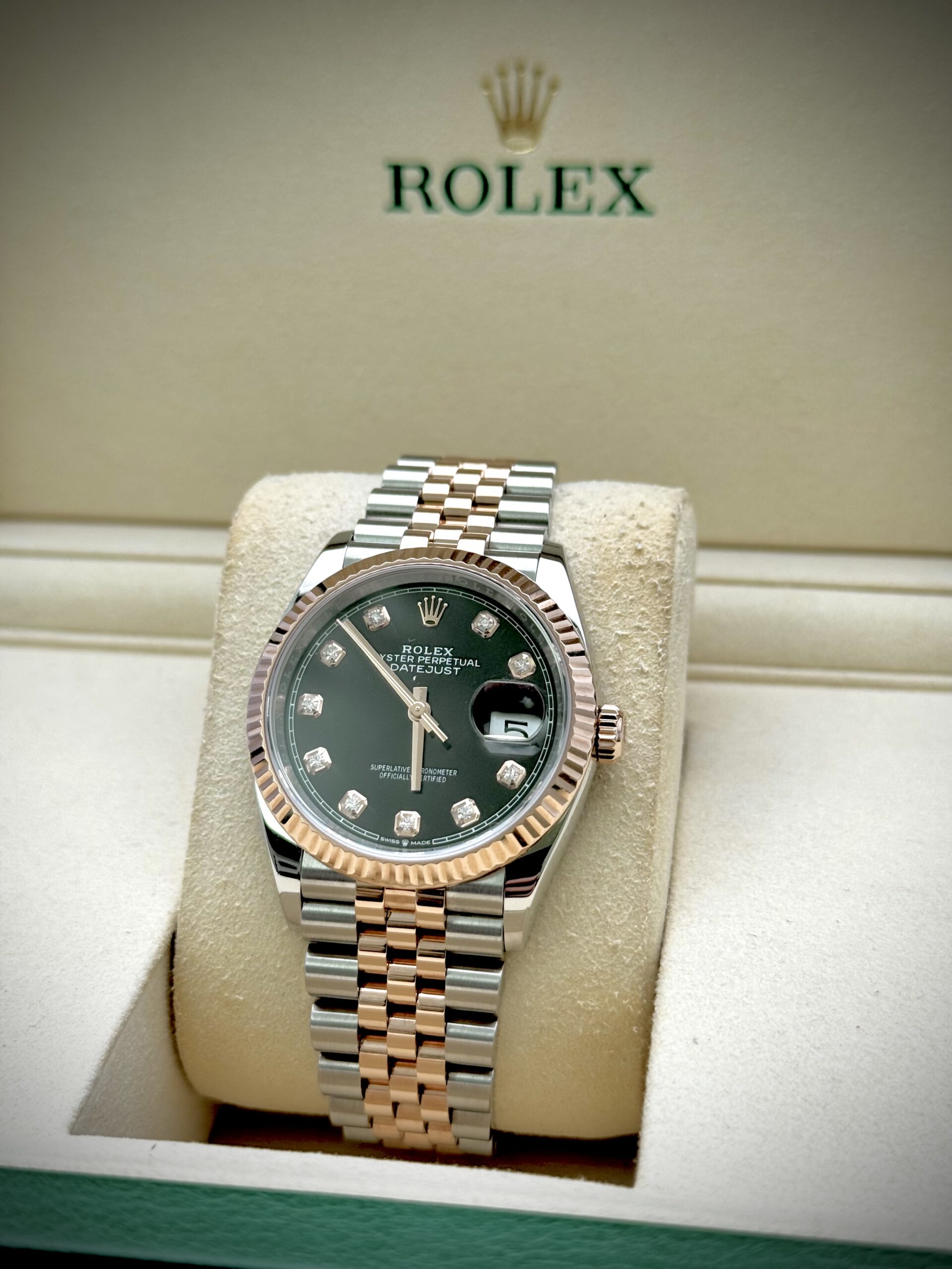 Rolex Datejust 36 TT Black Diam Marker - 126231 – Image 2