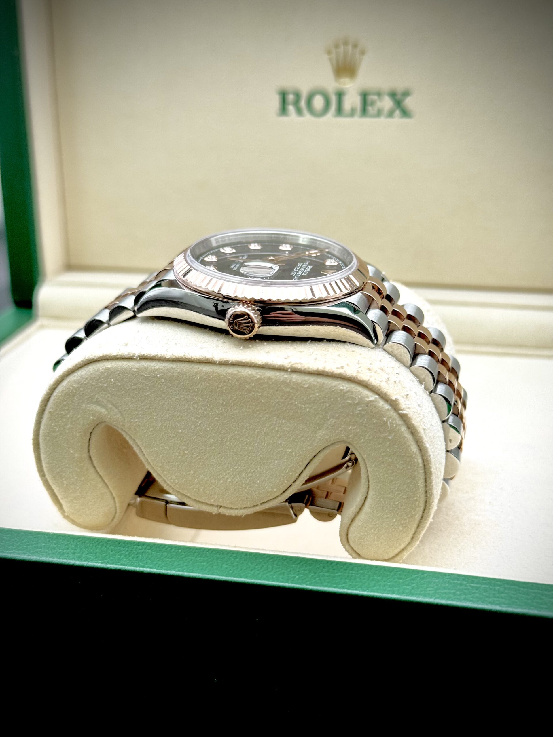 Rolex Datejust 36 TT Black Diam Marker - 126231 – Image 3