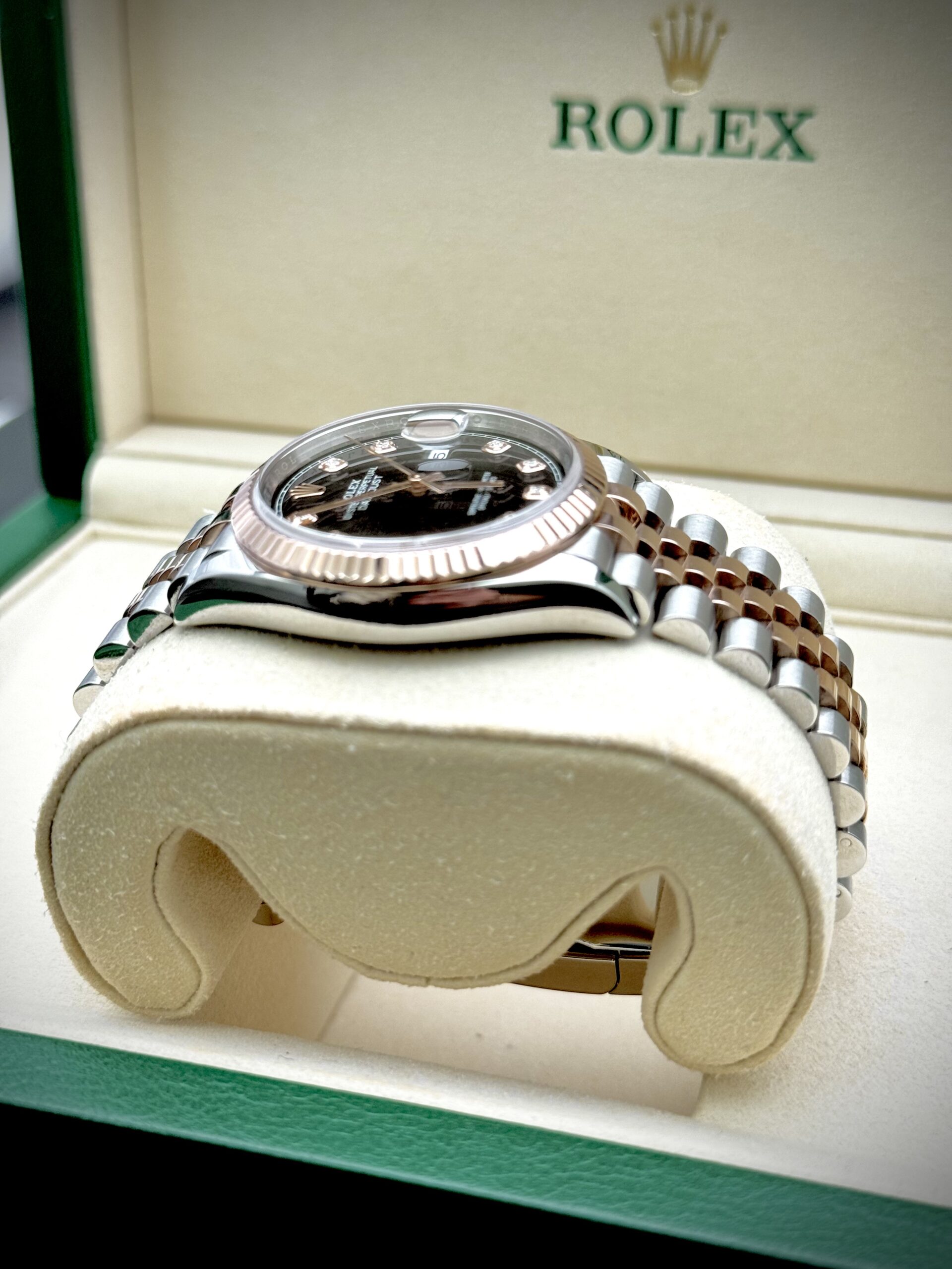 Rolex Datejust 36 TT Black Diam Marker - 126231 – Image 6