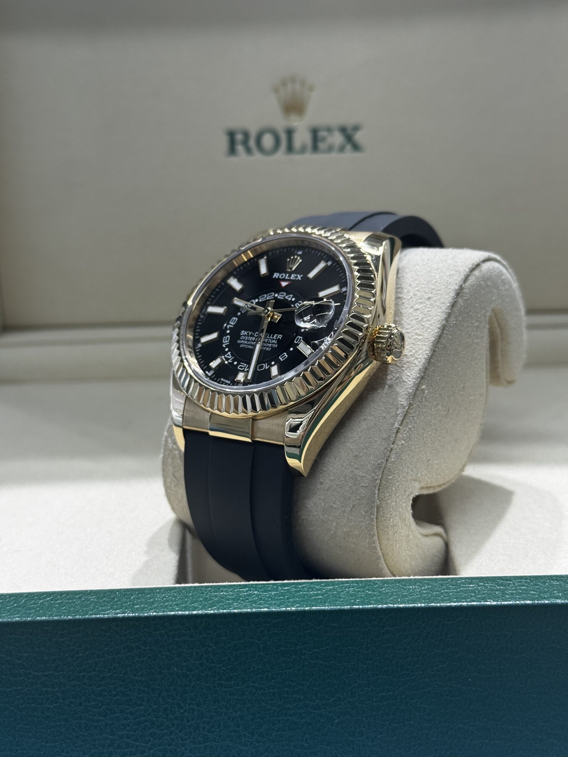 Rolex Sky-Dweller Black Dial Oysterflex – Image 3