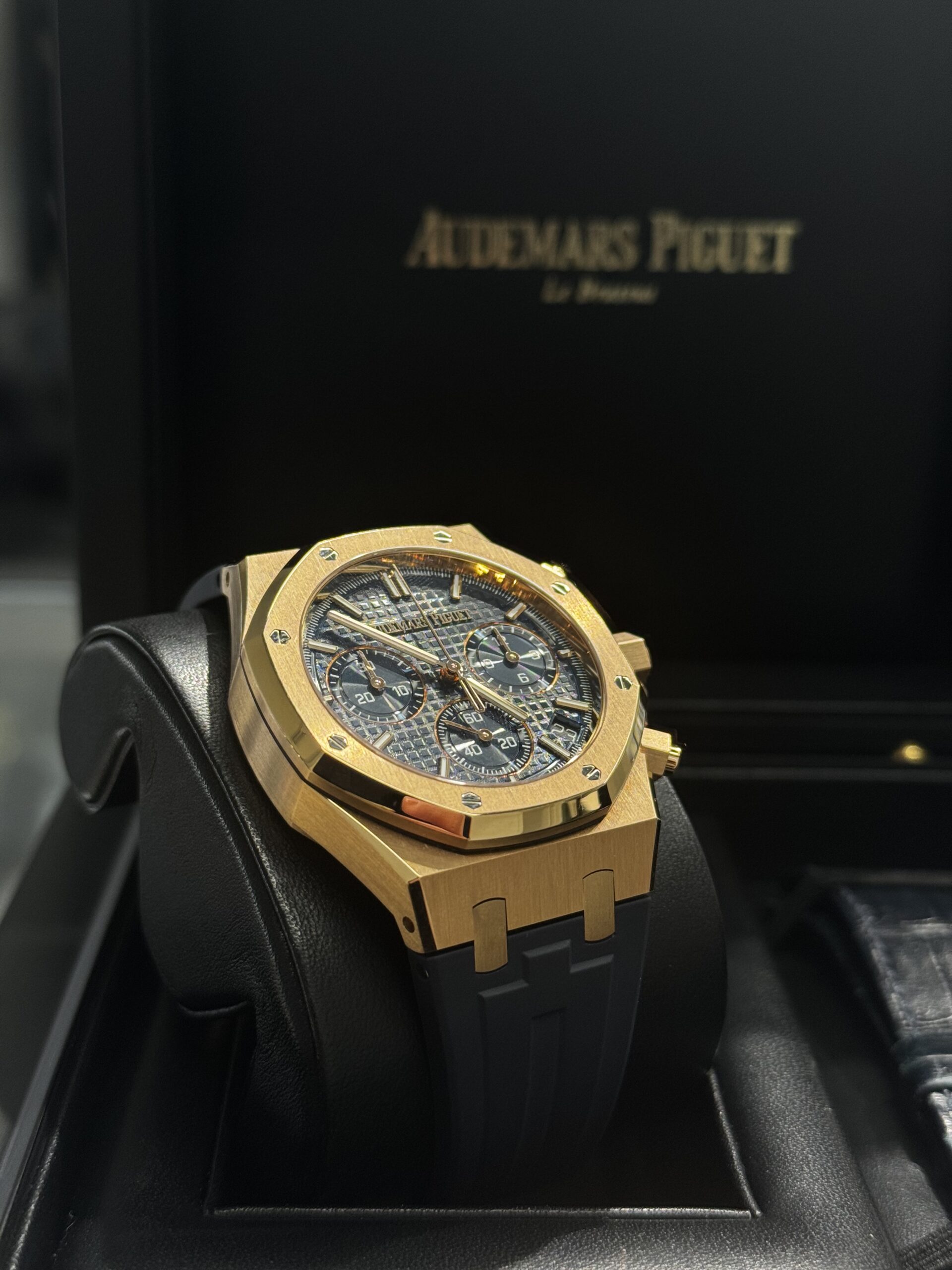 Audemars Piguet Royal Oak Chronograph – Image 3
