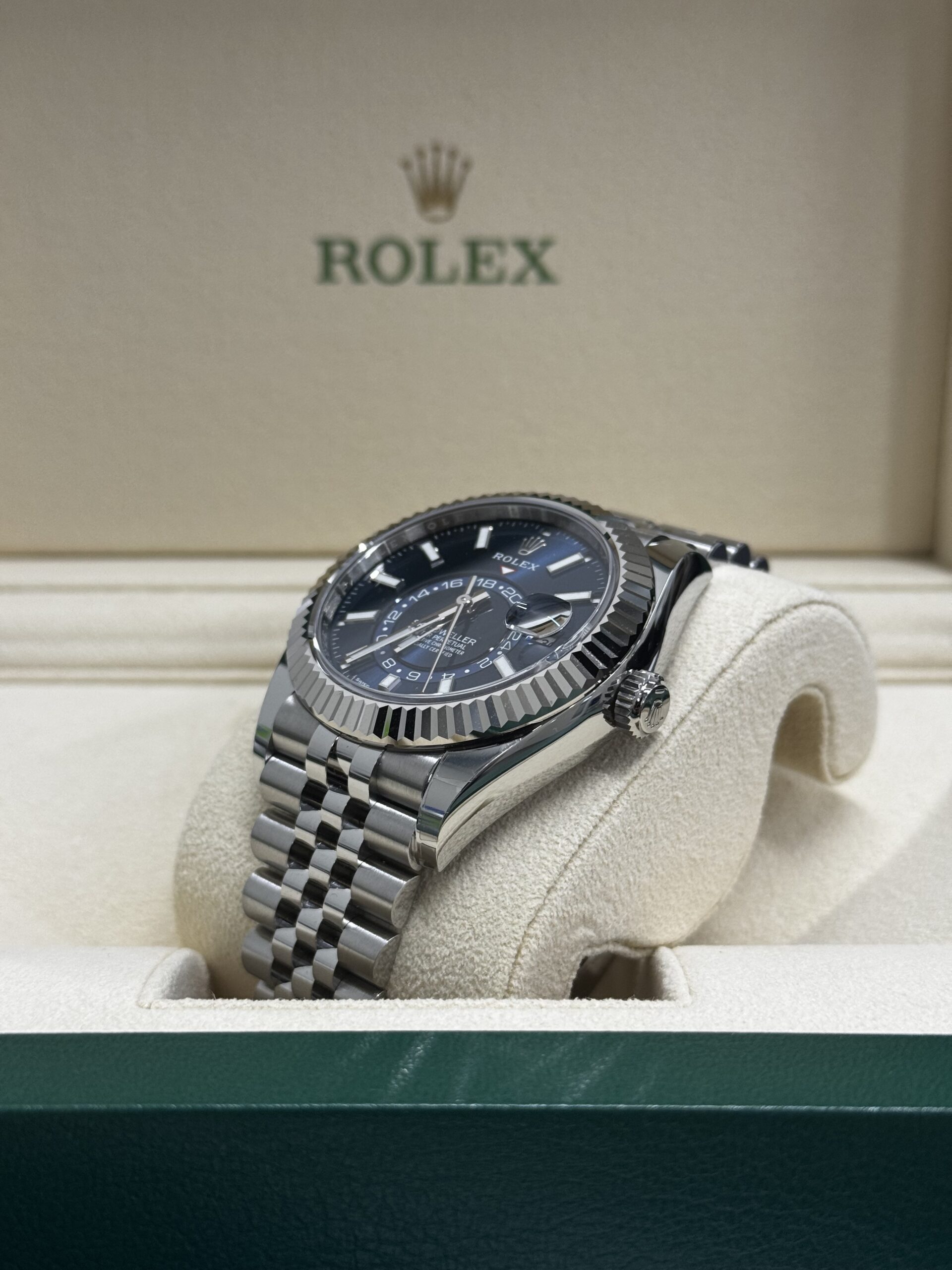 Rolex Skydweller Blue Jubilee – Image 4