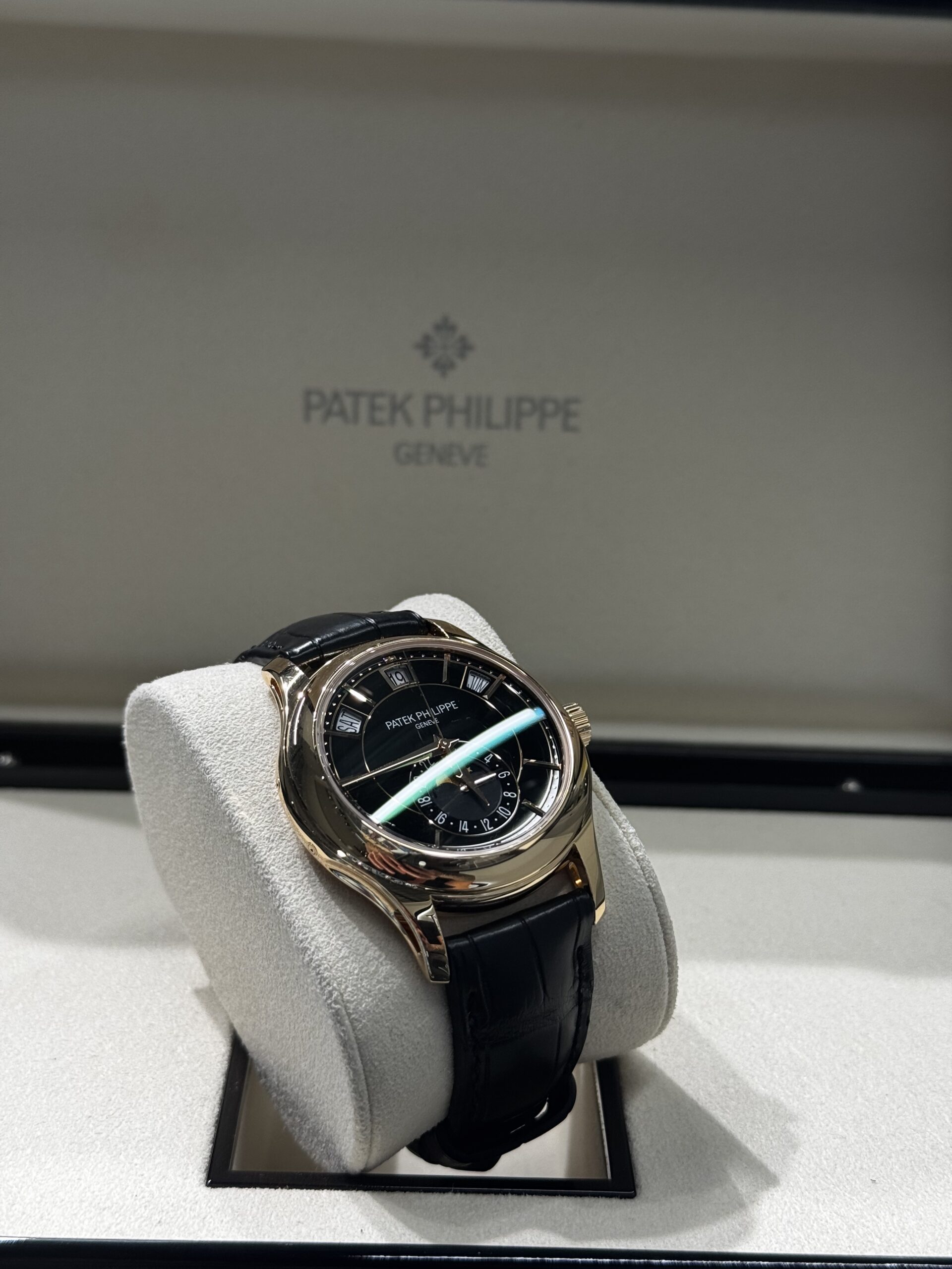 Patek Philippe Annual Calendar - 5205R – Image 3