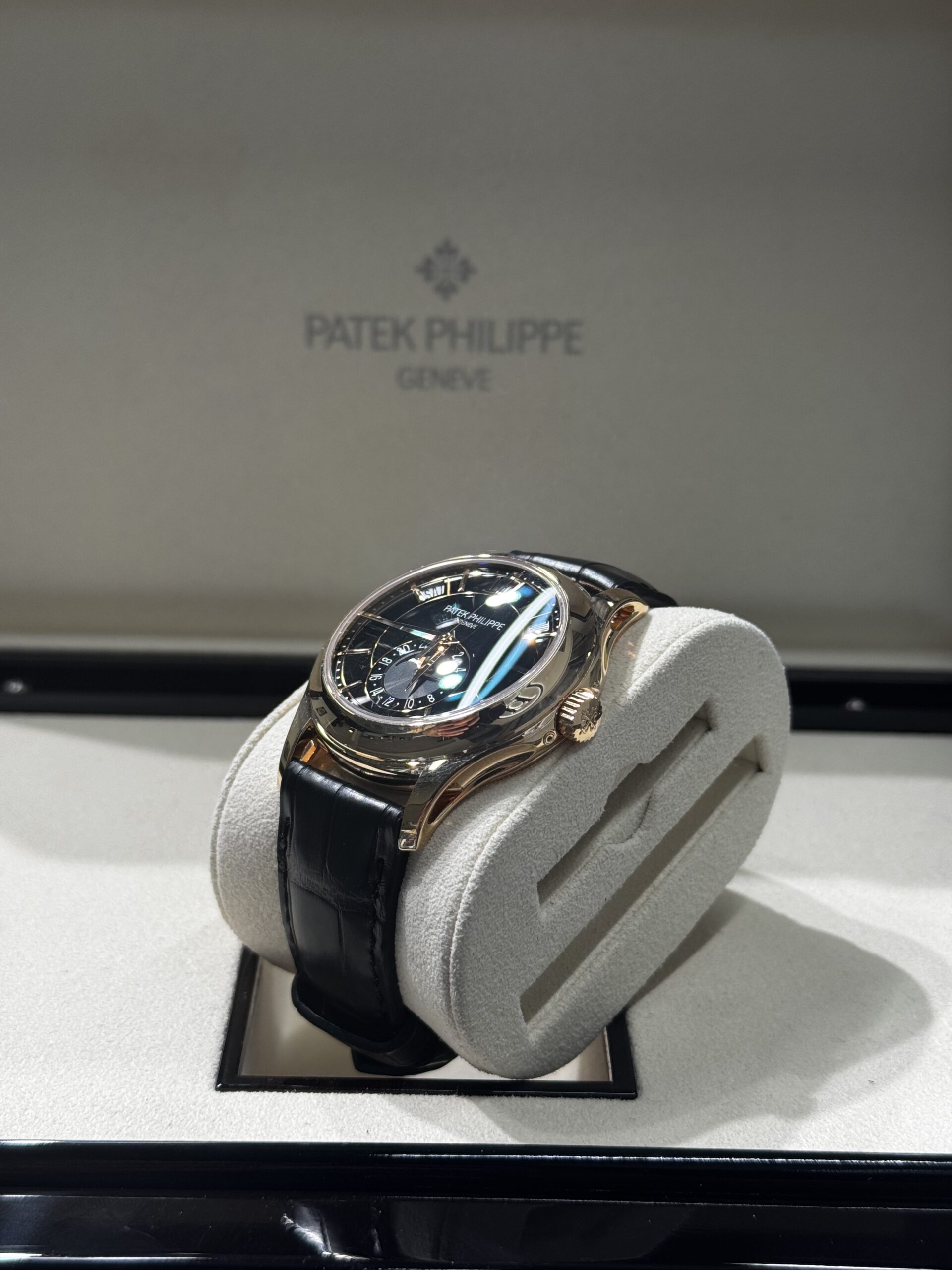 Patek Philippe Annual Calendar - 5205R – Image 4